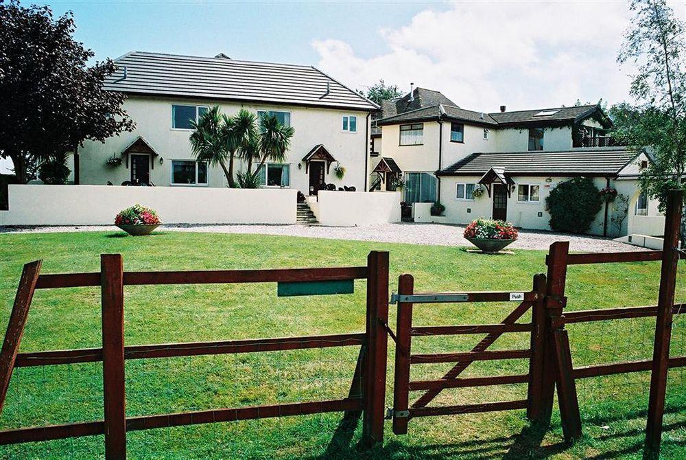 Crossways & Sea View Holiday Apartments 托基 外观 照片