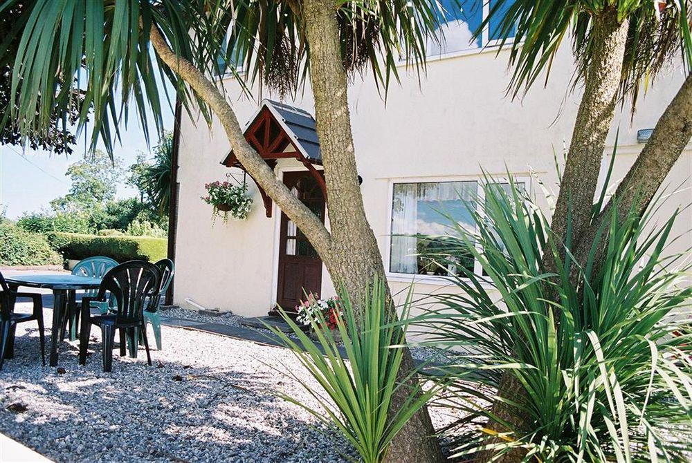 Crossways & Sea View Holiday Apartments 托基 外观 照片