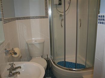 Crossways & Sea View Holiday Apartments 托基 外观 照片