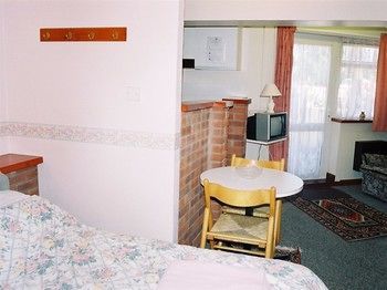Crossways & Sea View Holiday Apartments 托基 外观 照片